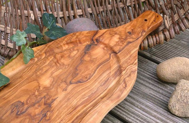 Planche à découper avec rainure à jus et poignée (longueur : 45 - 49 cm), bois d'olivier - ALLWENEEDIS